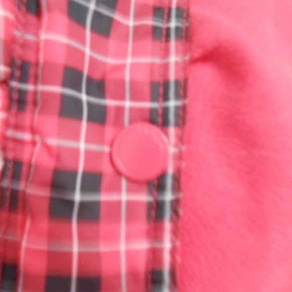 NWOT Aeropostale Pink Plaid Puffer Vest w/ Hood! - Picture 7 of 9